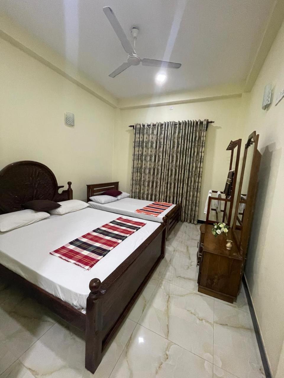 House Of Richness Hotel Negombo Ngoại thất bức ảnh