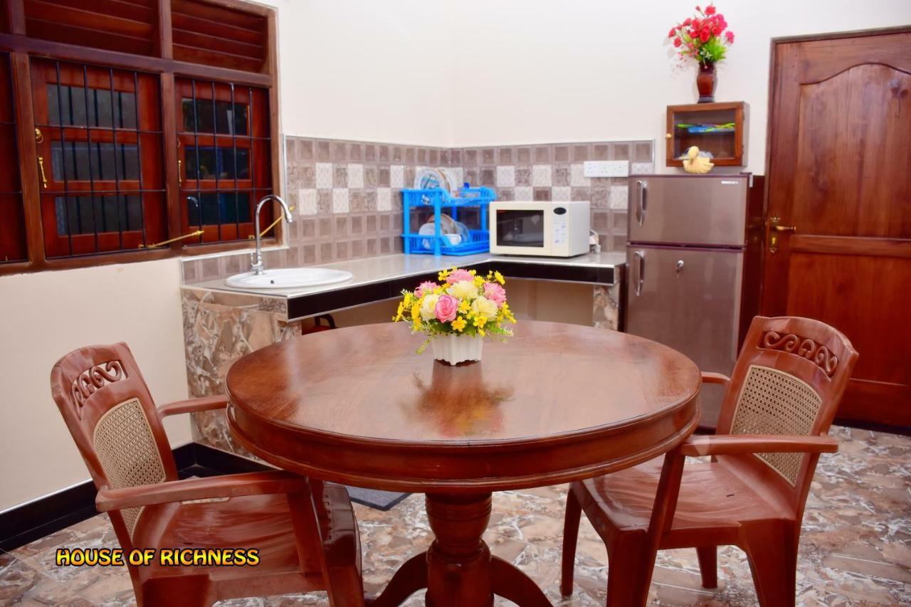 House Of Richness Hotel Negombo Ngoại thất bức ảnh
