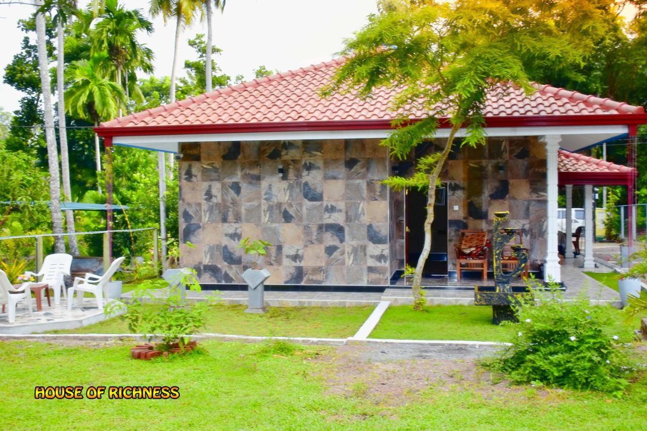 House Of Richness Hotel Negombo Ngoại thất bức ảnh