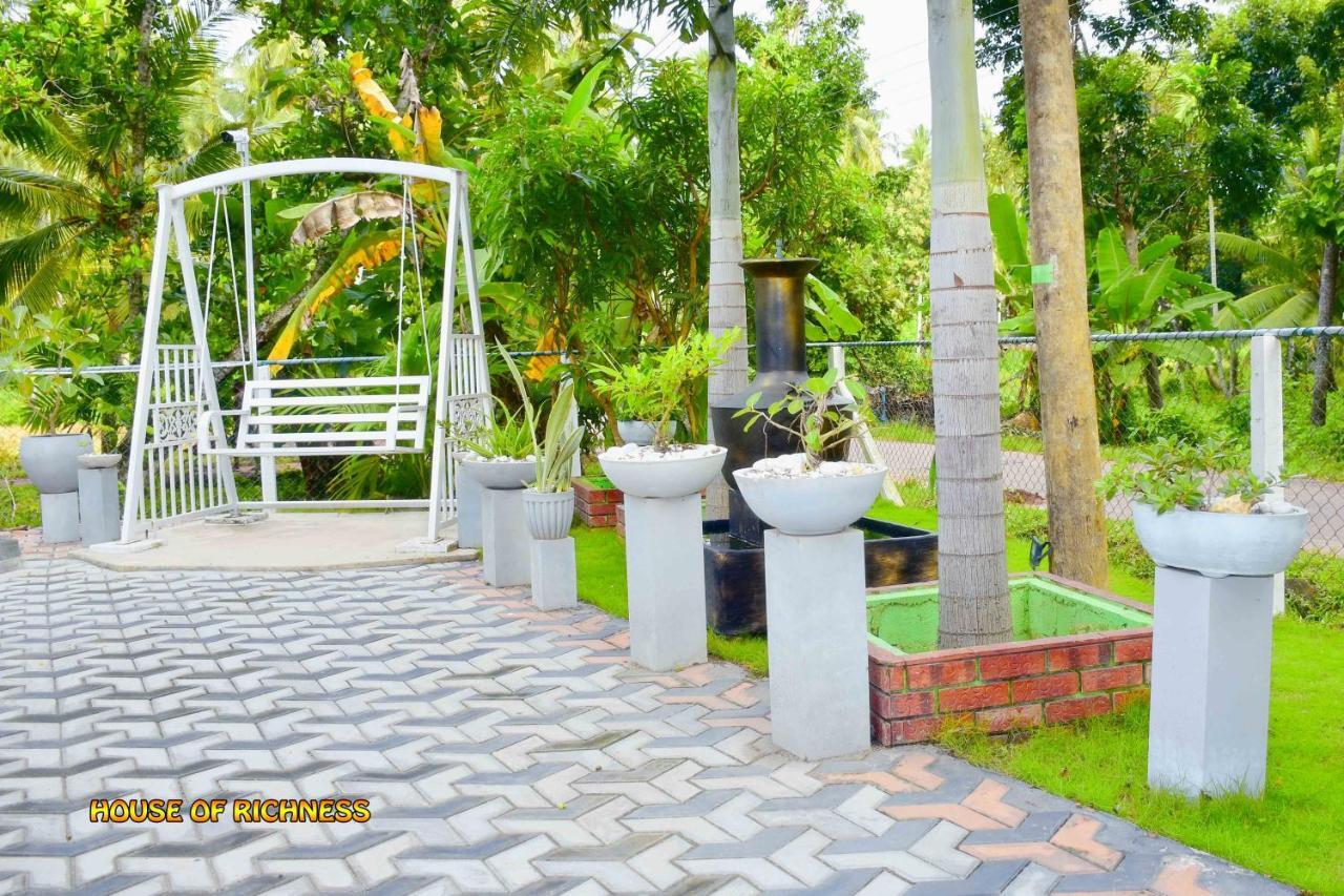House Of Richness Hotel Negombo Ngoại thất bức ảnh